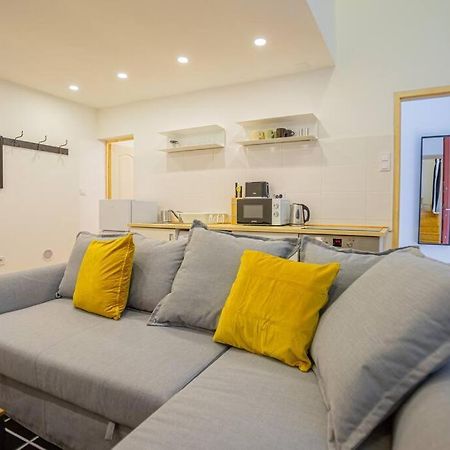 2 Bedroom Flat In The Dob Street, Venus Budapest Kültér fotó